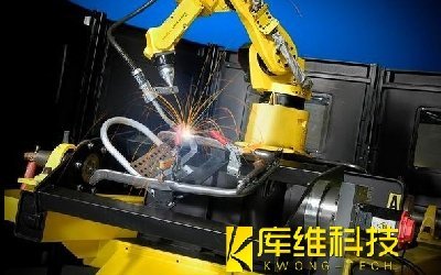 點(diǎn)焊機(jī)器人：高效率、高精度的焊接解決方案
